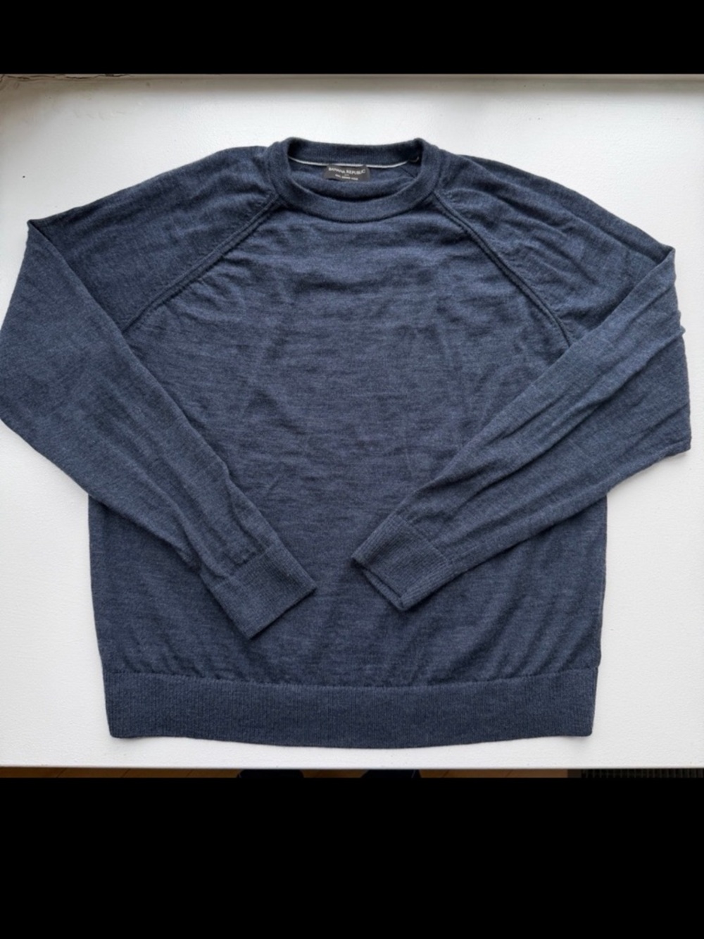 100% Merino Wool Banana Republic Men’s Crew Neck Sweater XL